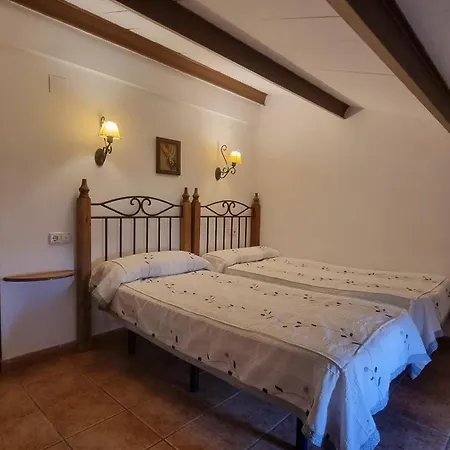 El Camino Almonaster *