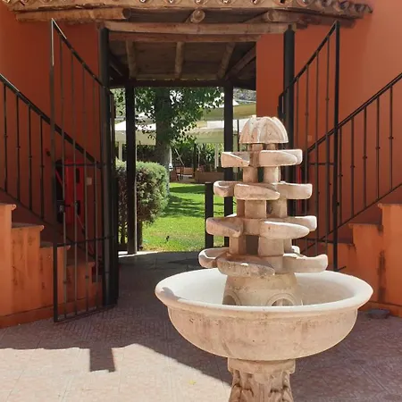 Гостевой дом El Camino Almonaster Альмонастер-ла-Реаль